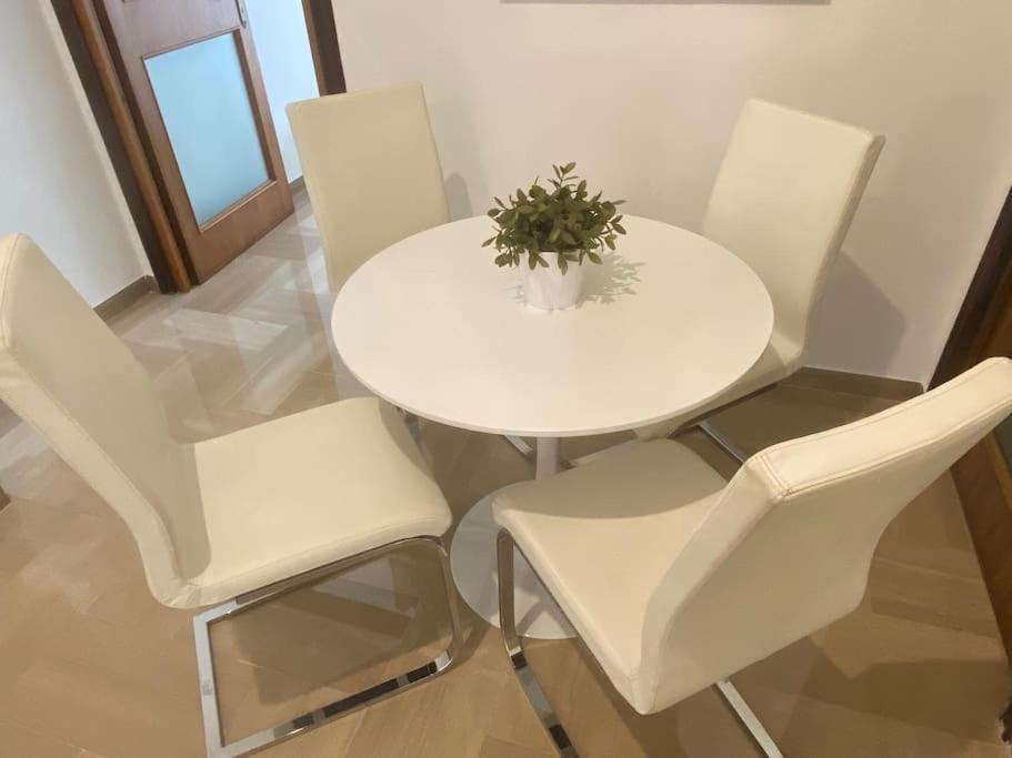 Caesar Apartment Bari Eksteriør billede